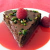 13 moelleux choco pistache et son coulis de framboises sabrina choual 300 13 moelleux choco pistache et son coulis de framboises sabrina choual 300