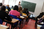 Vincent Peillon : oui &agrave; l'embauche des profs, non &agrave; la suppression des notes