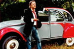 Renaud priv&eacute; de 2CV