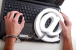 Facebook : 4% des utilisateurs sont "addicts"