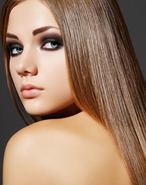 les cheveux longs demandent un entretien particulier.