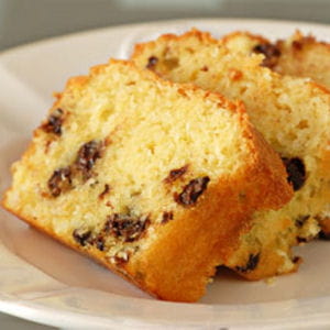 cake à l'amande, pommes et pépites de chocolat