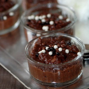 riz au lait au chocolat noir, rhum et raisins secs