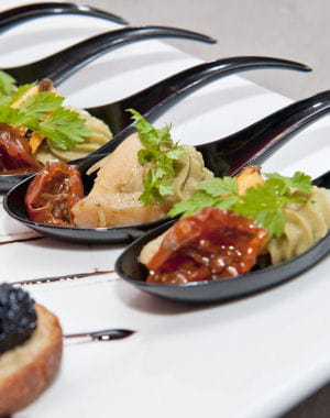 ne vous ruez pas sur les amuse-bouche.  