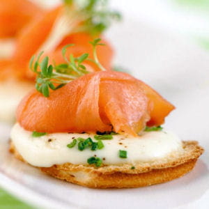 toasts de saumon de norvège fumé à la mozzarella 