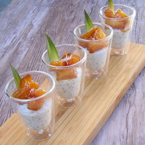 ananas rôti au miel sur son lit de perles coco