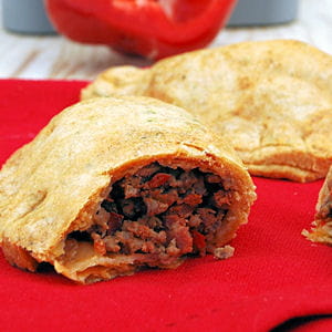 empañadas au boeuf, paprika et chorizo