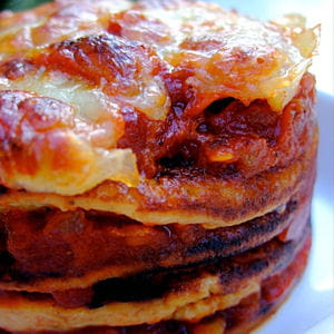 millefeuille de mini-crêpes tomates et mozzarella