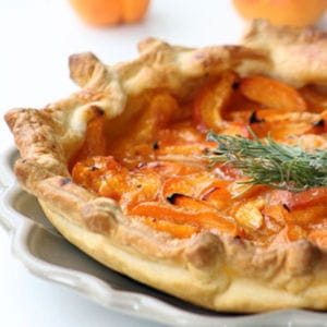tarte abricot et romarin