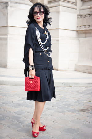 a la sortie du défilé chanel haute couture automne-hiver 2012-2013 le 3 juillet