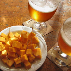 dés de maroilles et bière flamande. 