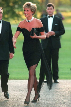 diana lors d'une visite à la serpentine galerie en 1994
