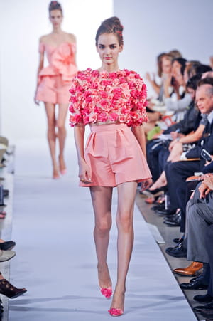 défilé oscar de la renta prêt-à-porter printemps-été 2013 