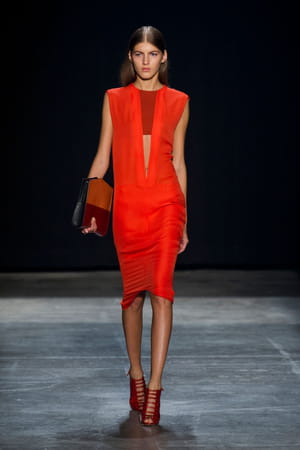 défilé narciso rodriguez prêt-à-porter printemps-été 2013 