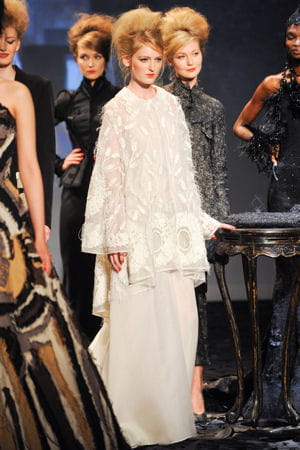 défilé frank sorbier haute couture automne-hiver 2012-2013.