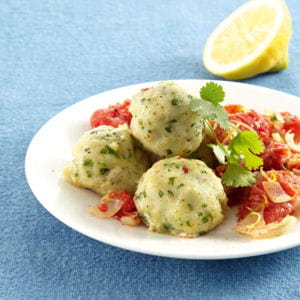 boulettes de colin sur compotée de tomate au citron 