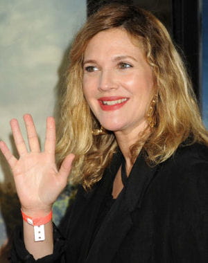 drew barrymore lors d'une première à los angeles.