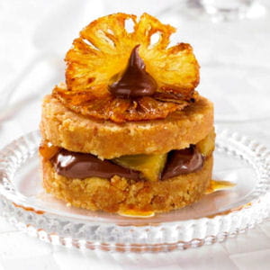 écrasé de palets bretons, chocolat et ananas caramélisé 