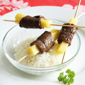 brochettes de boeuf et de fromage-yakitori boeuf fromage