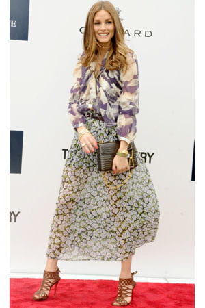 olivia palermo, en tenue fleurie au greenwich polo club dans le connecticut.