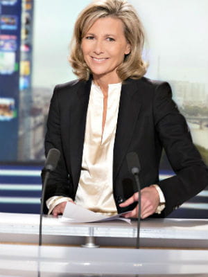 1721356-top-claire-chazal-protegee-par-un-agent-de-securite.jpg