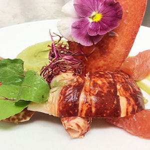 salade de homard, avocat et pamplemousse