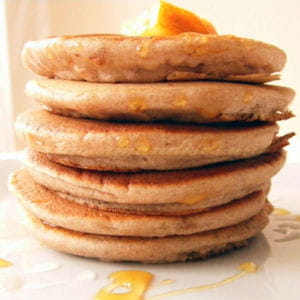 pancakes épais à l'orange et à la châtaigne