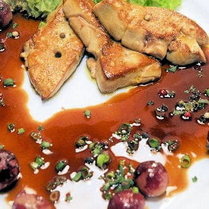 escalopes de foie gras chaud aux raisins