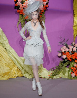 collection haute couture printemps/été 2010 de dior.