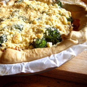 crumble saumon, brocoli et tomates confites