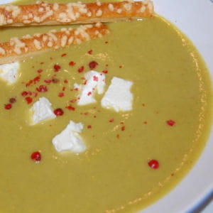 velouté de brocolis et carré frais