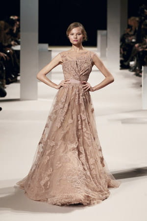 le défilé elie saab haute couture printemps-été 2011