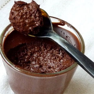 mousse au chocolat qui mousse et se tient