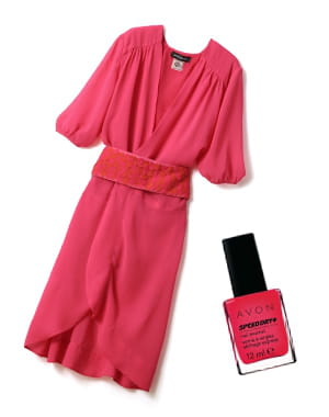 la robe d'antik batik et le vernis 'speed dry+' d'avon