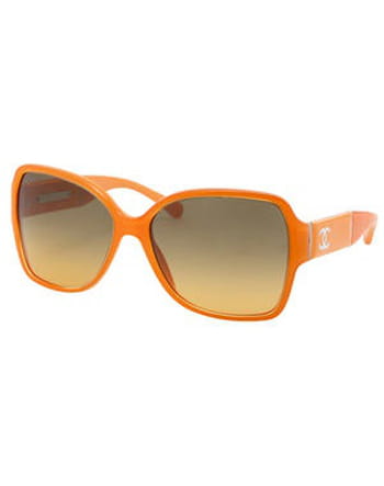 Solaires griff&eacute;es en vue