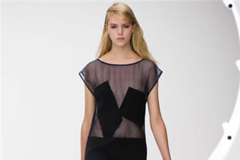 Fashion week : d&eacute;fil&eacute; de transparence en noir et blanc chez Unique by Topshop