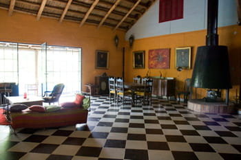 Une maison toute en couleurs et en fantaisie