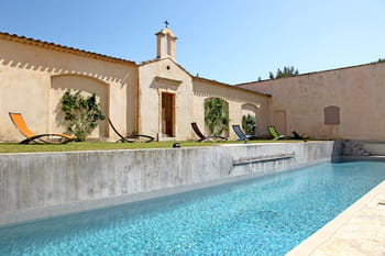 Une villa secr&egrave;te en bord de M&eacute;diterran&eacute;e