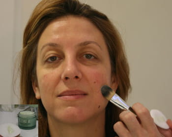 Comment cacher les rougeurs du visage