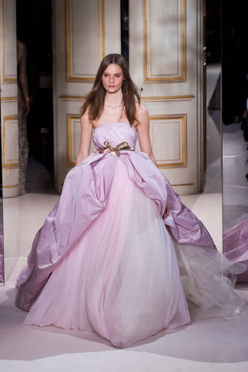 Fashion week : les robes de r&ecirc;ve des d&eacute;fil&eacute;s haute couture printemps-&eacute;t&eacute; 2013