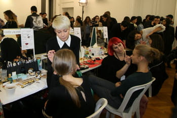 Fashion week  Paris : les coulisses beaut&eacute; du d&eacute;fil&eacute; Anthony Vaccarello