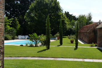 Am&eacute;nagement d'un jardin avec piscine