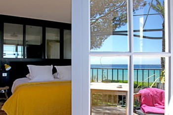 D&eacute;co contrast&eacute;e dans une maison en bord de mer