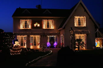 Maisons illumin&eacute;es