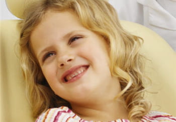 Les dents des enfants en 10 r&eacute;ponses