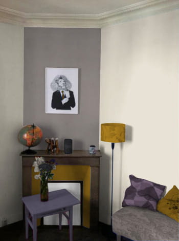 ambiance feutrée en gris clair, jaune et mauve