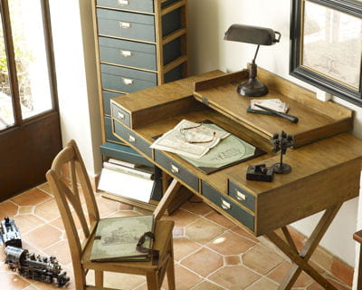 le bureau 'cartonnier' de comptoir de famille