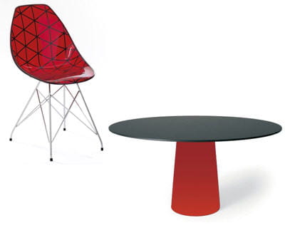 la chaise 'glamour' de fly et la table 'container' de moooi