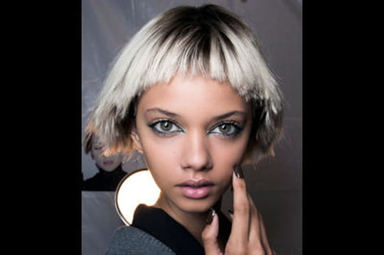 cheveux long homme coiffure