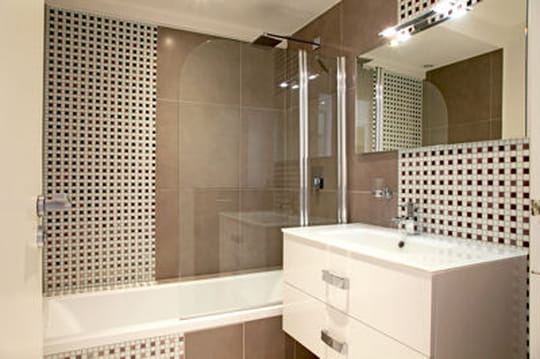 Mosaique salle de bain pas cher ~ tazmik.com for . Salle de bain mosaique noir